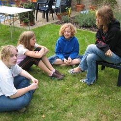 Overleg - Toneelvereniging Plankenkoorts 